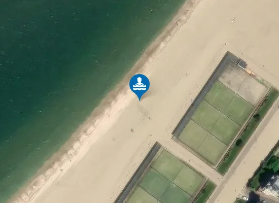 Satellite image of RUE CROIX