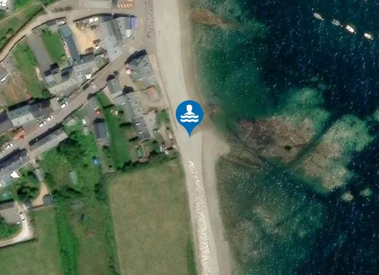 Satellite image of OMONVILLE LA ROGUE Le Port