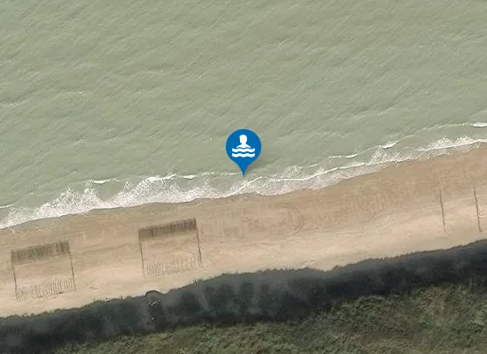 Satellite image of OYE-PLAGE LES DUNES