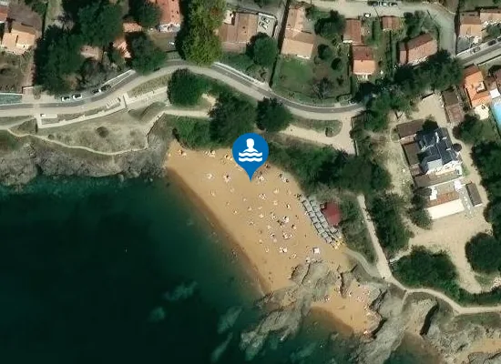 Satellite image of LES SABLONS