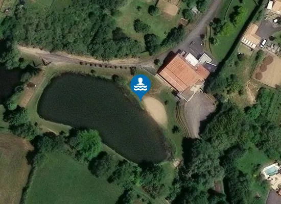 Satellite image of PLAN D'EAU DE MONTILLIERS