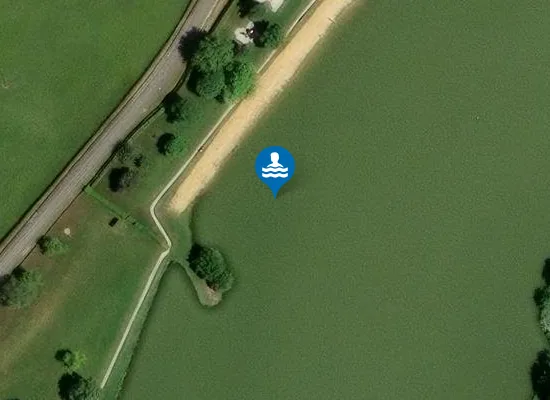 Satellite image of BAIGNADE DE LA CHESNAIE