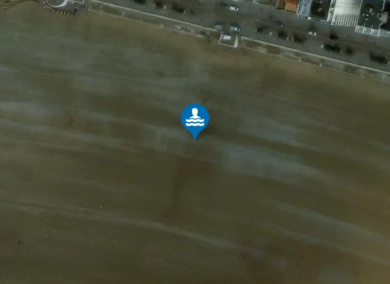 Satellite image of GRANDE PLAGE HORLOGE