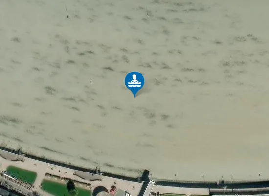 Satellite image of TRESTRAOU