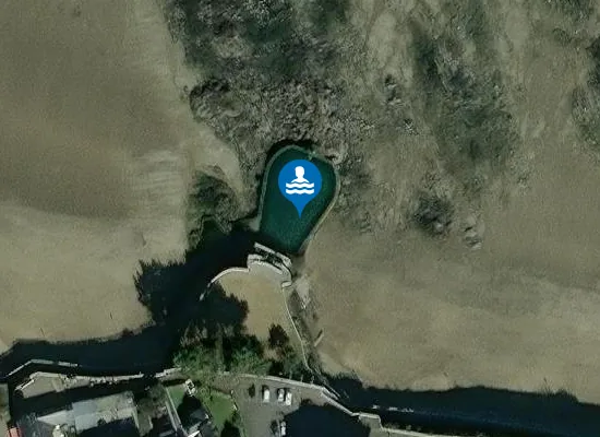 Satellite image of LA PISCINE