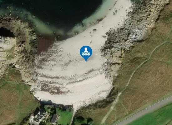 Satellite image of PORS GUEN