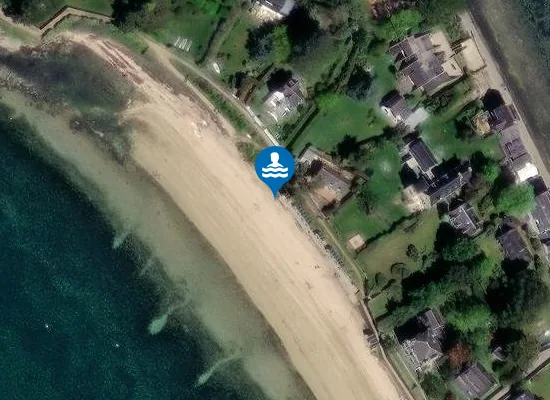 Satellite image of LE DREHEN